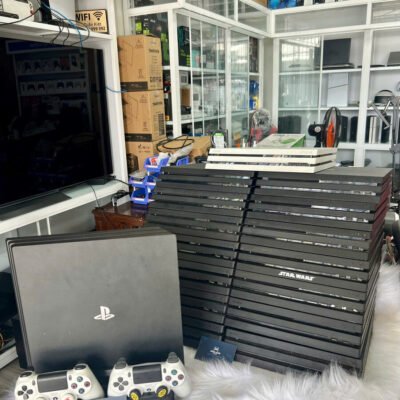 Trọn bộ PS4 Pro 1TB kèm 2 tay cầm - Hóng Game Store - ảnh 2
